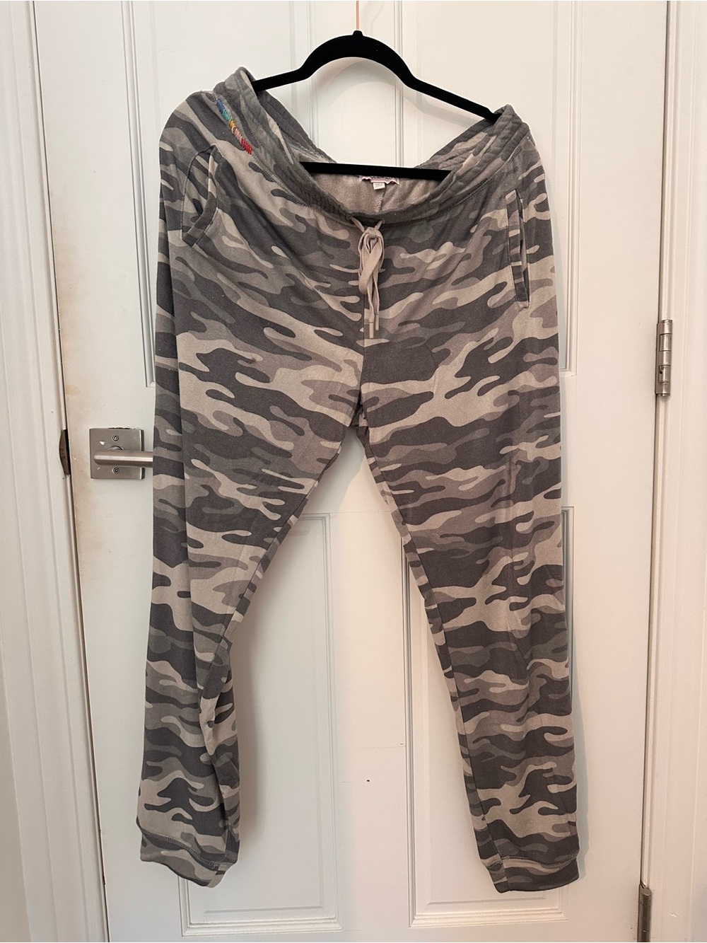 P.J. Salvage Womebs Gray Camo Joggers